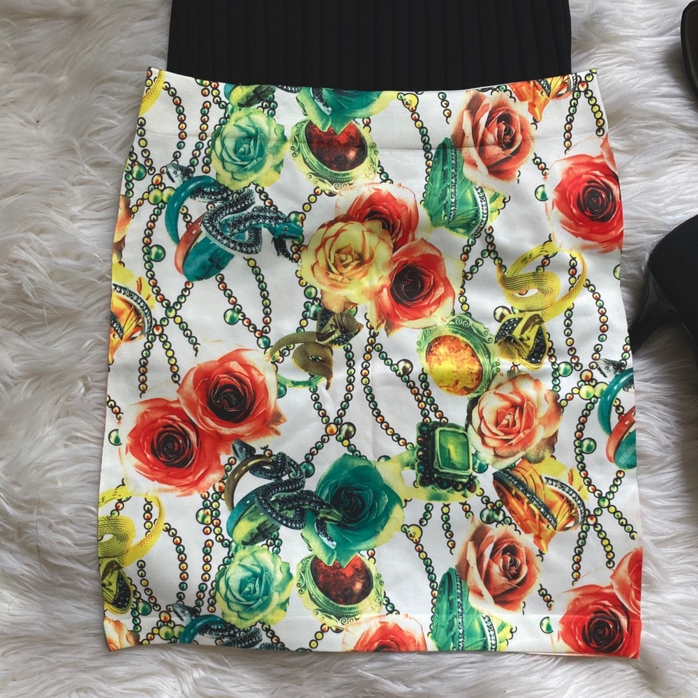 Stretchy Comfortable Orange Rose Skirt - Picture 1 of 4